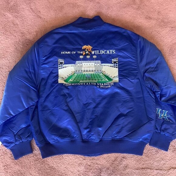 Other - XL Brand New‎ Vintage 90s Kentucky Wildcats Bomber Football Jacket